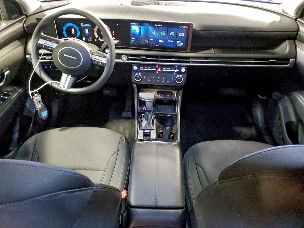 2025 HYUNDAI TUCSON SEL photo 8