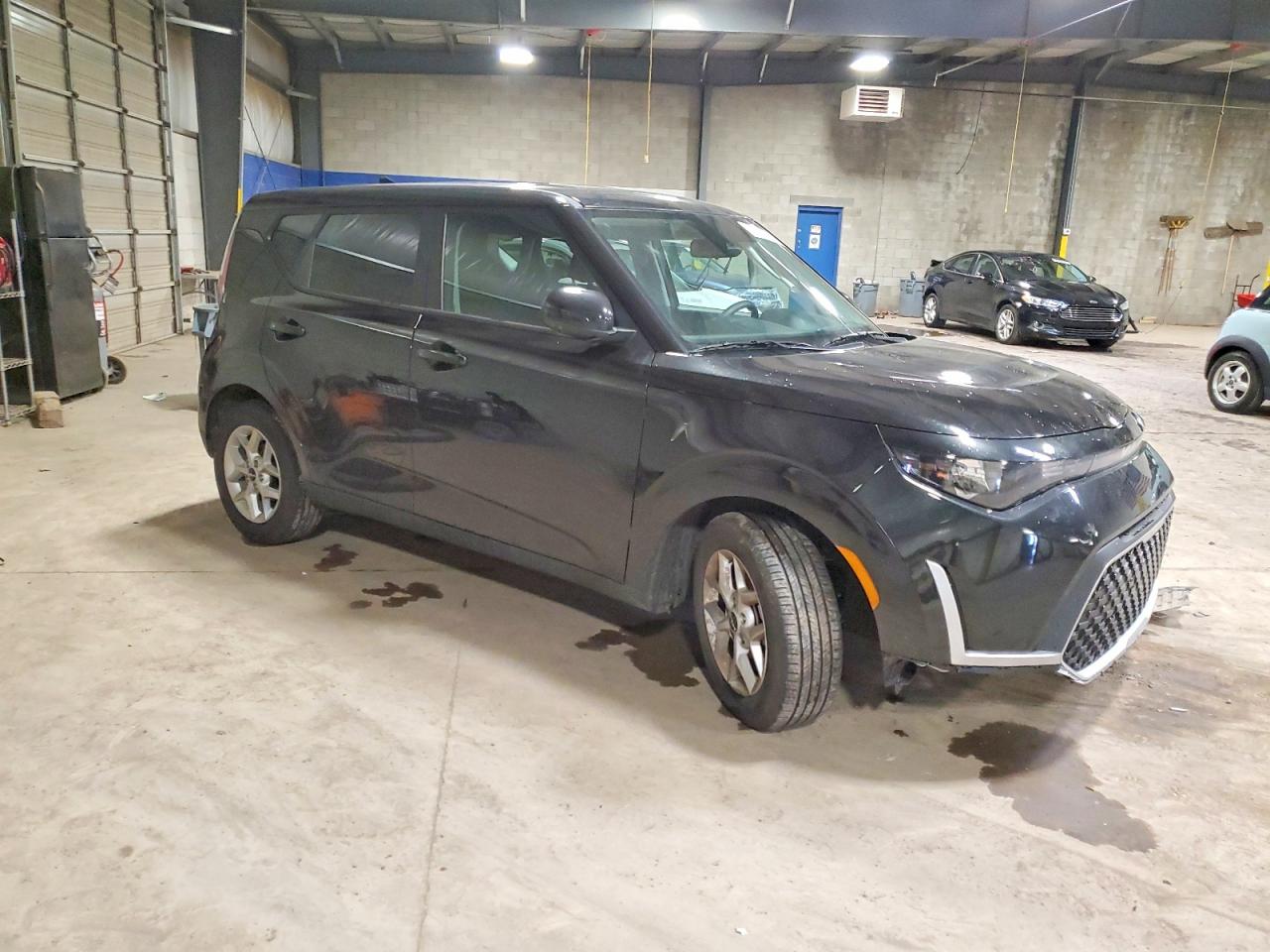 2025 KIA SOUL LX photo 4