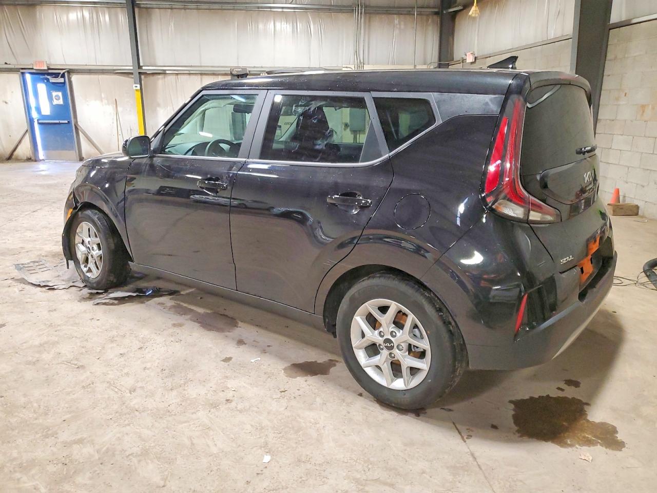 2025 KIA SOUL LX photo 2