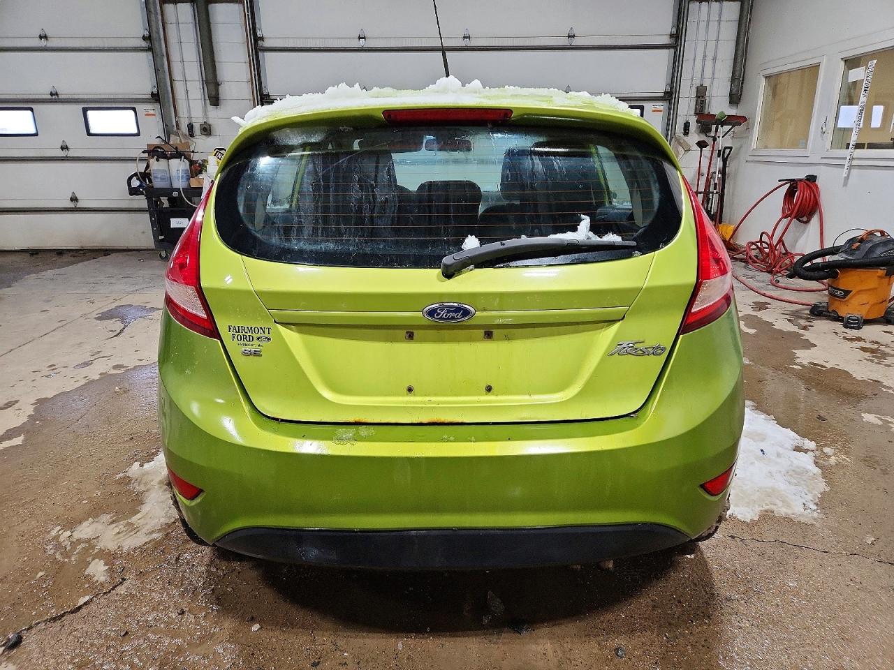 2011 FORD FIESTA SE photo 6