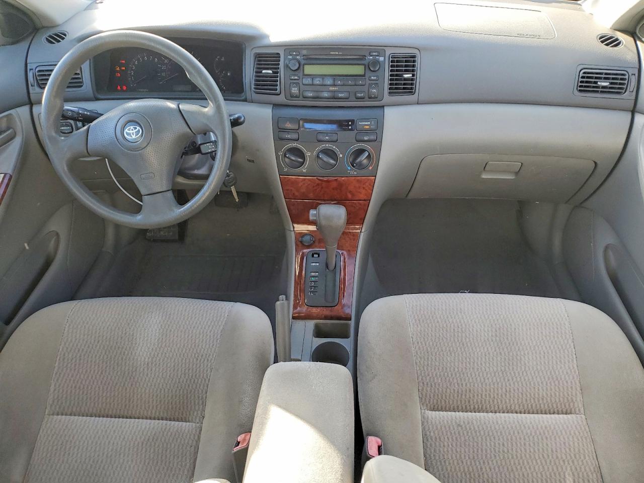 2005 TOYOTA COROLLA CE photo 8