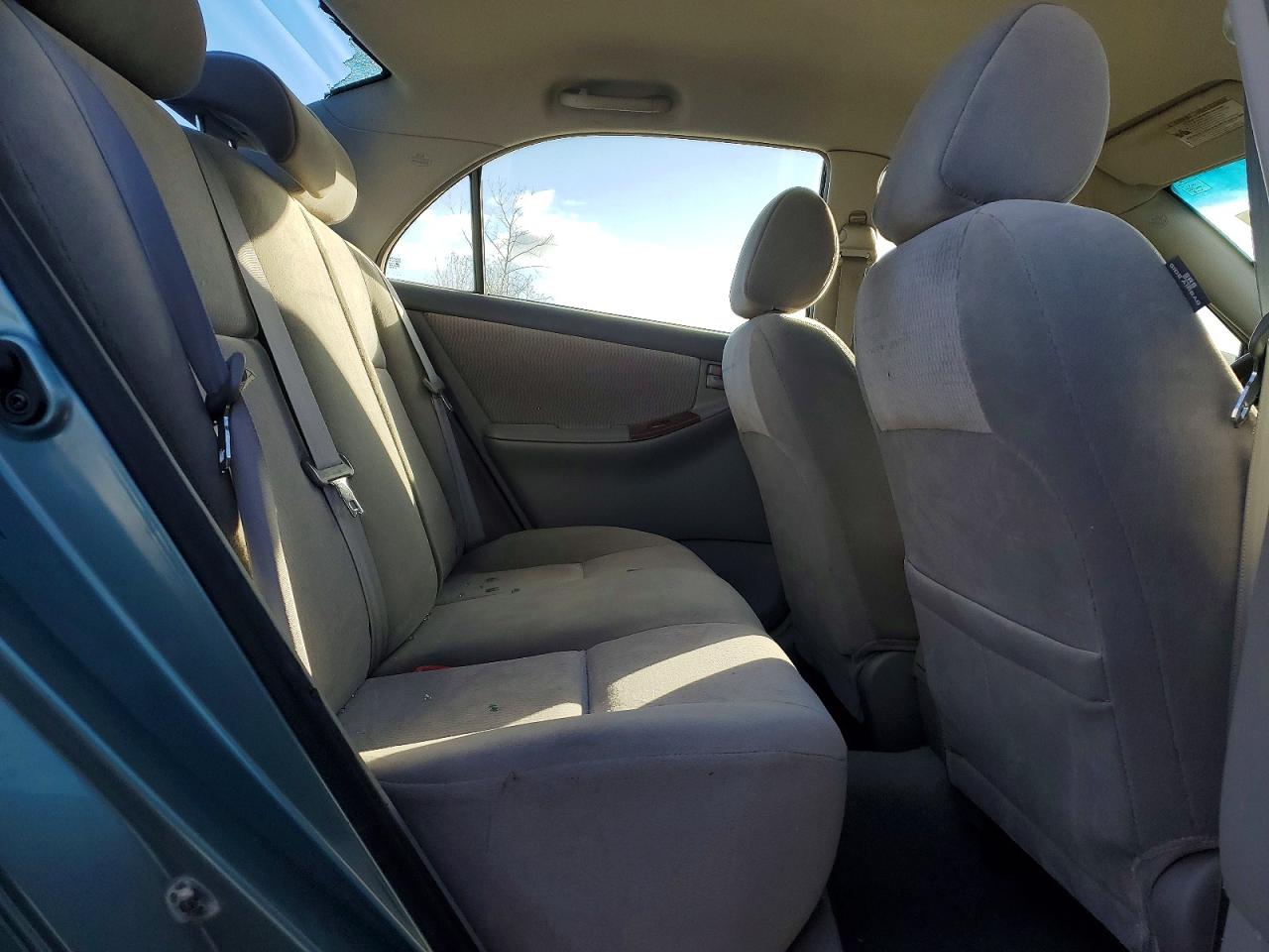 2005 TOYOTA COROLLA CE photo 10
