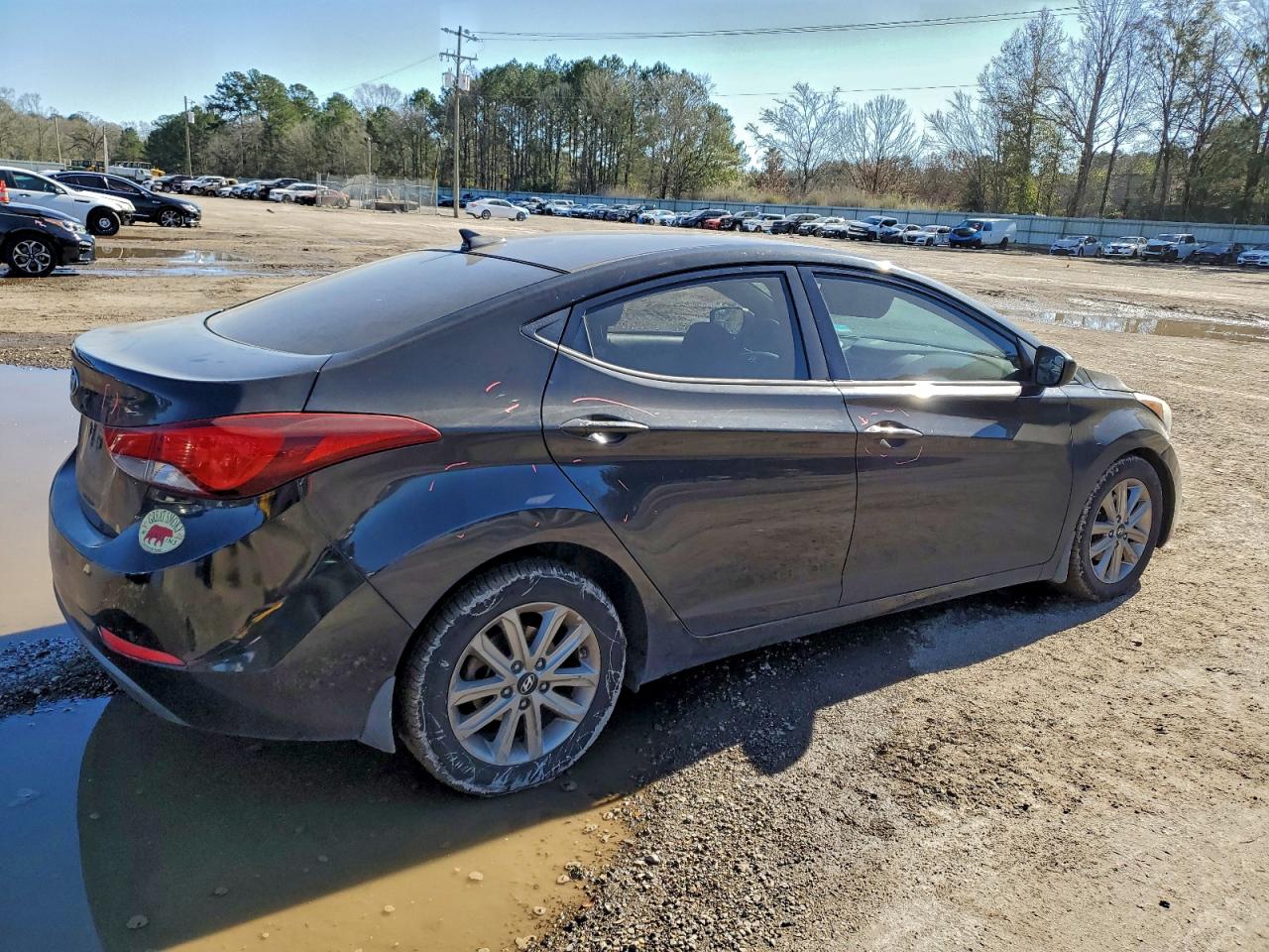 2016 HYUNDAI ELANTRA SE photo 3
