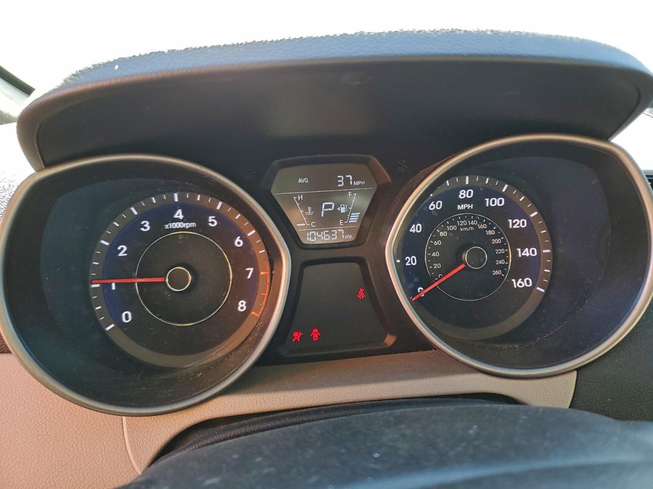 2016 HYUNDAI ELANTRA SE photo 9