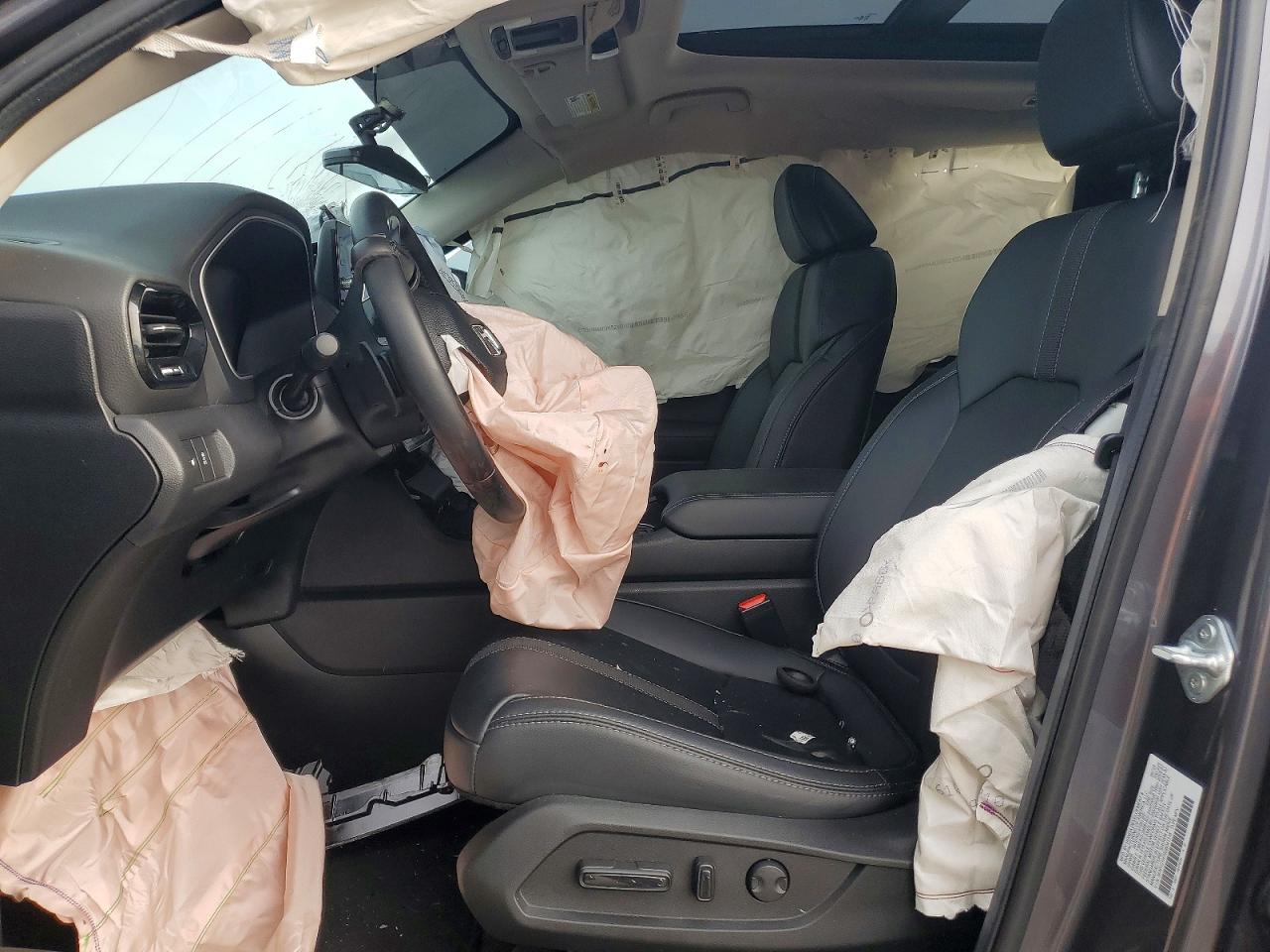 2025 HONDA PILOT TOURING photo 13