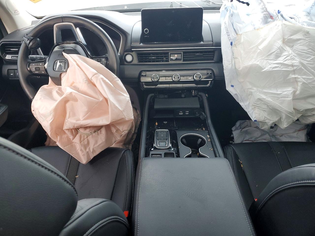 2025 HONDA PILOT TOURING photo 15