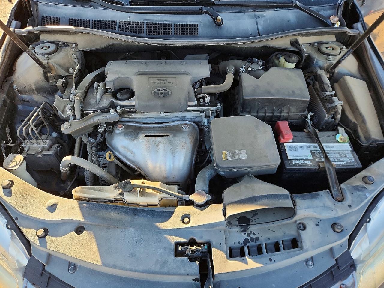 2016 TOYOTA CAMRY LE photo 11