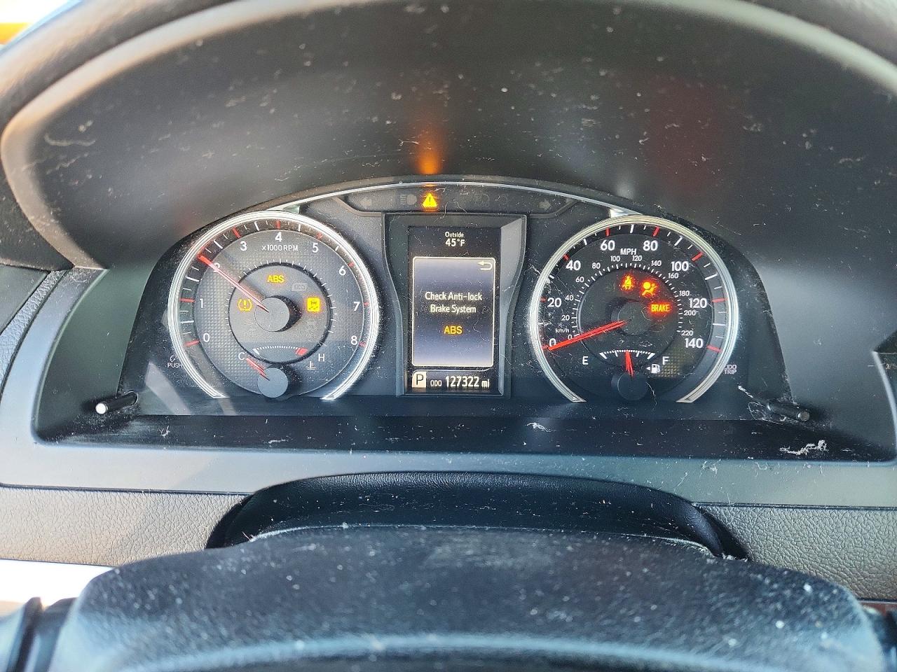 2016 TOYOTA CAMRY LE photo 9