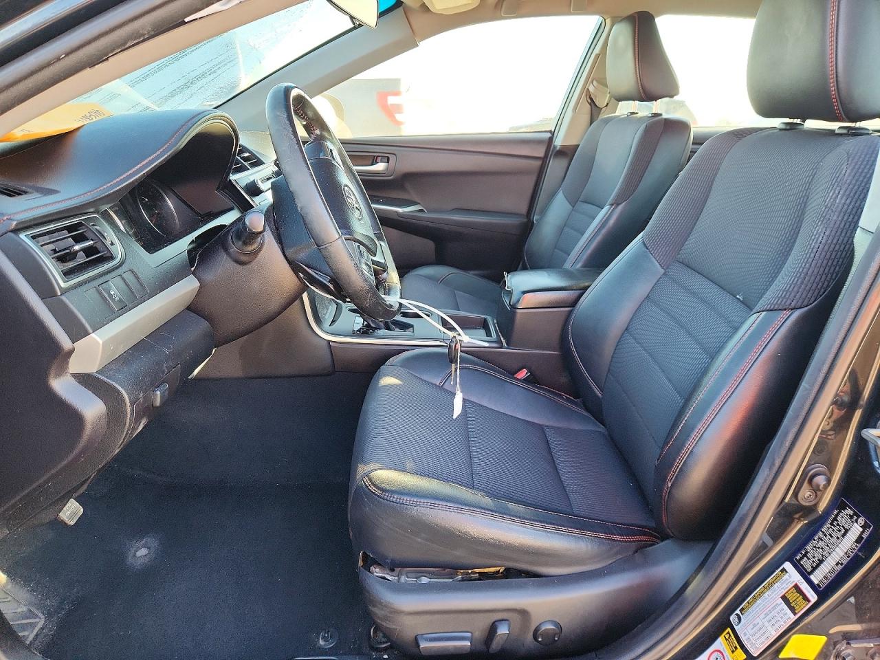 2016 TOYOTA CAMRY LE photo 7