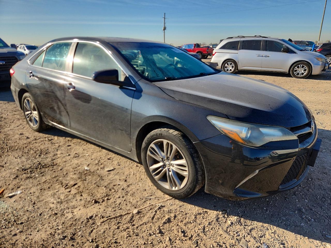 2016 TOYOTA CAMRY LE photo 4