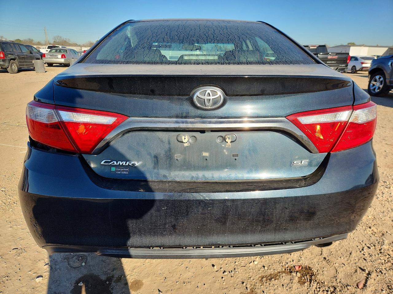 2016 TOYOTA CAMRY LE photo 6