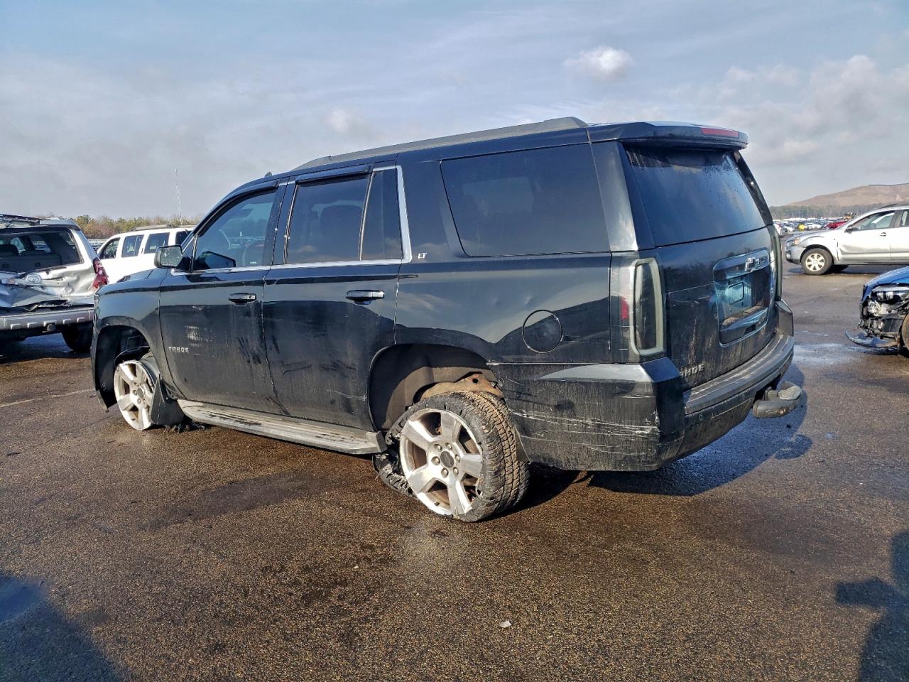 2016 CHEVROLET TAHOE K1500 LT photo 2