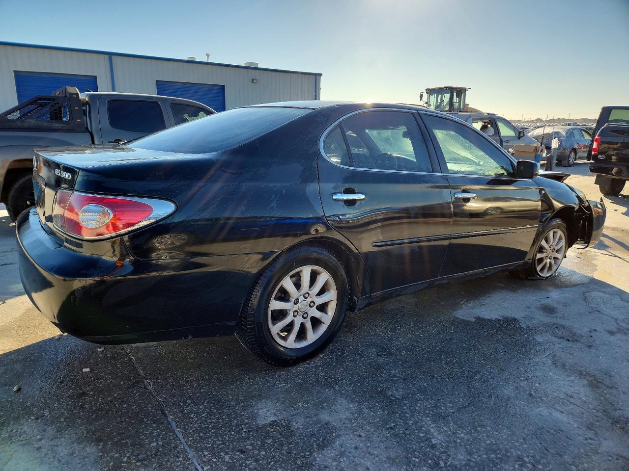 2003 LEXUS ES 300 photo 3