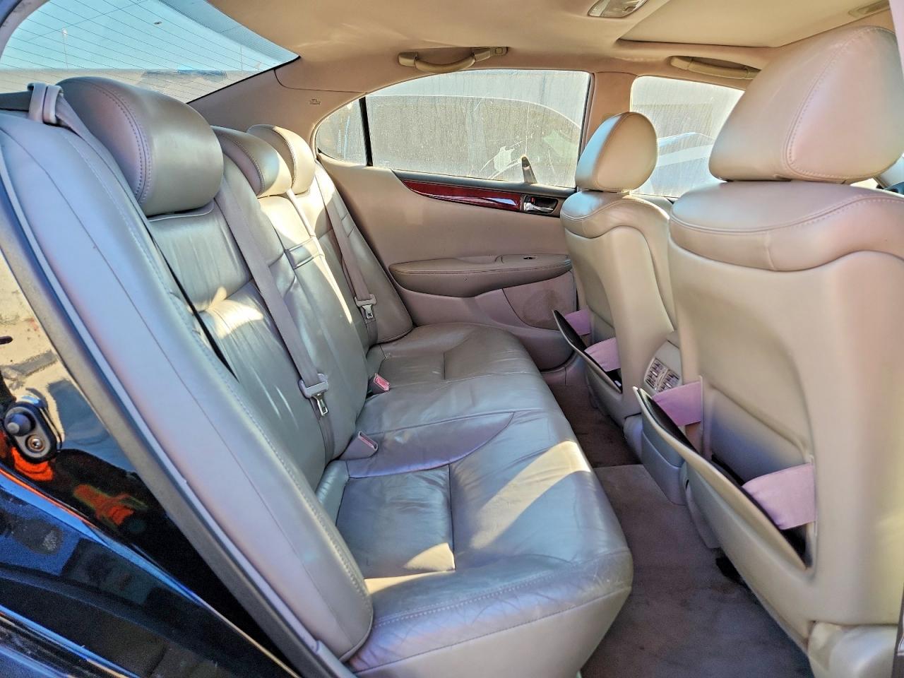 2003 LEXUS ES 300 photo 10
