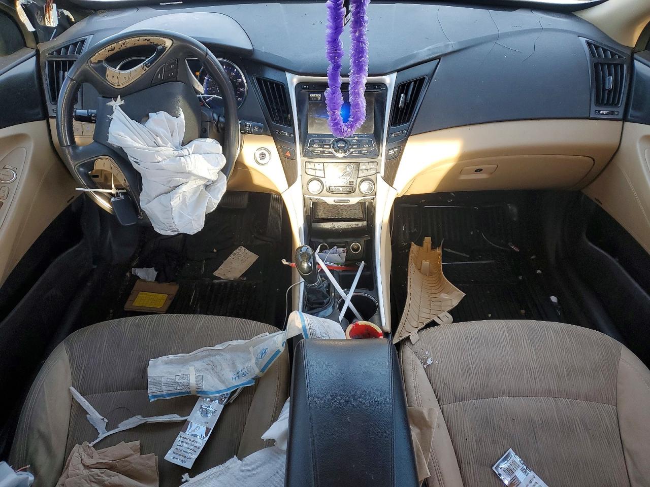 2013 HYUNDAI SONATA SE photo 8