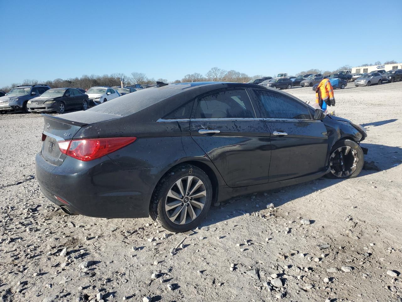 2013 HYUNDAI SONATA SE photo 3