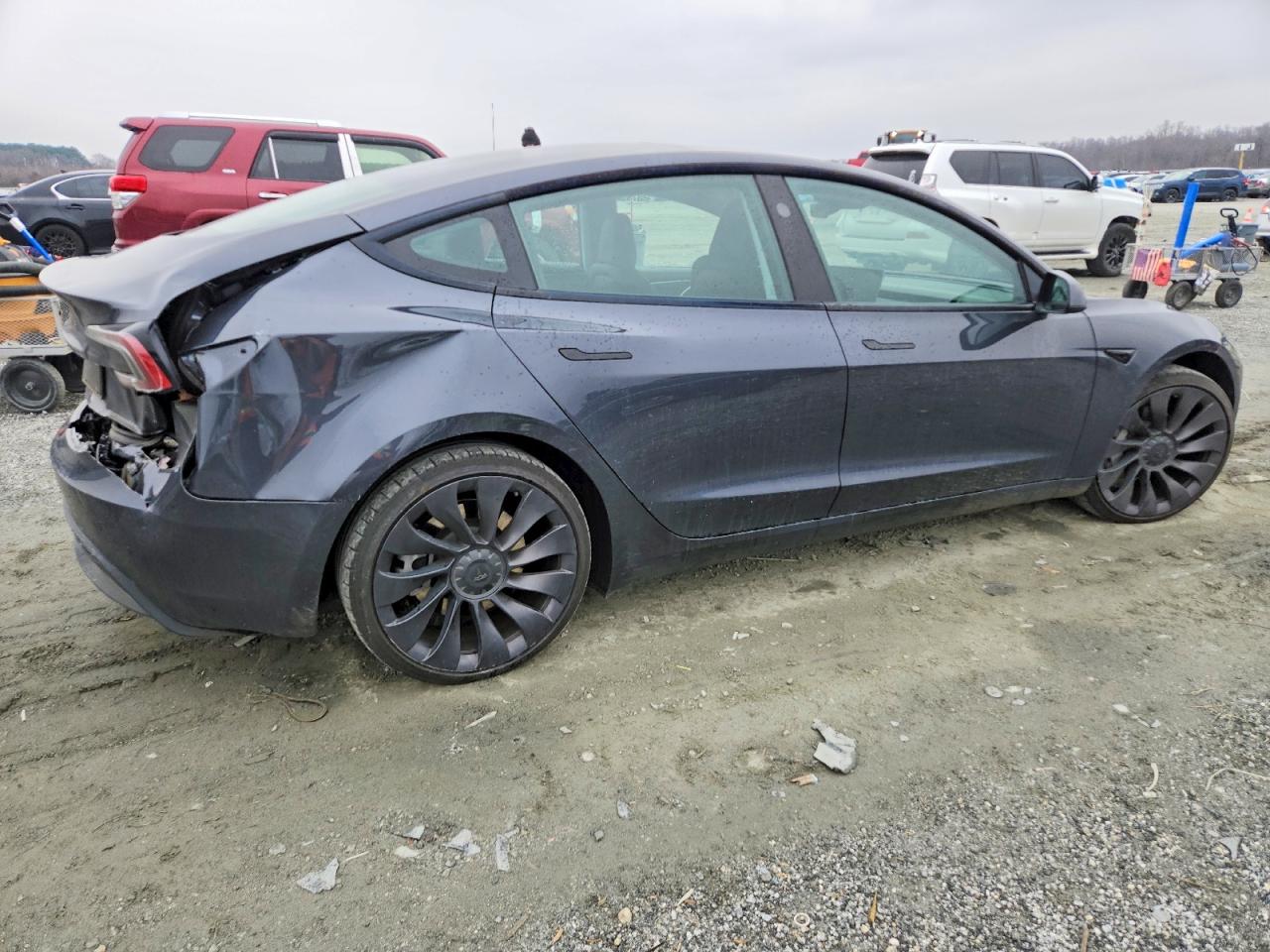 2024 TESLA MODEL 3 photo 3