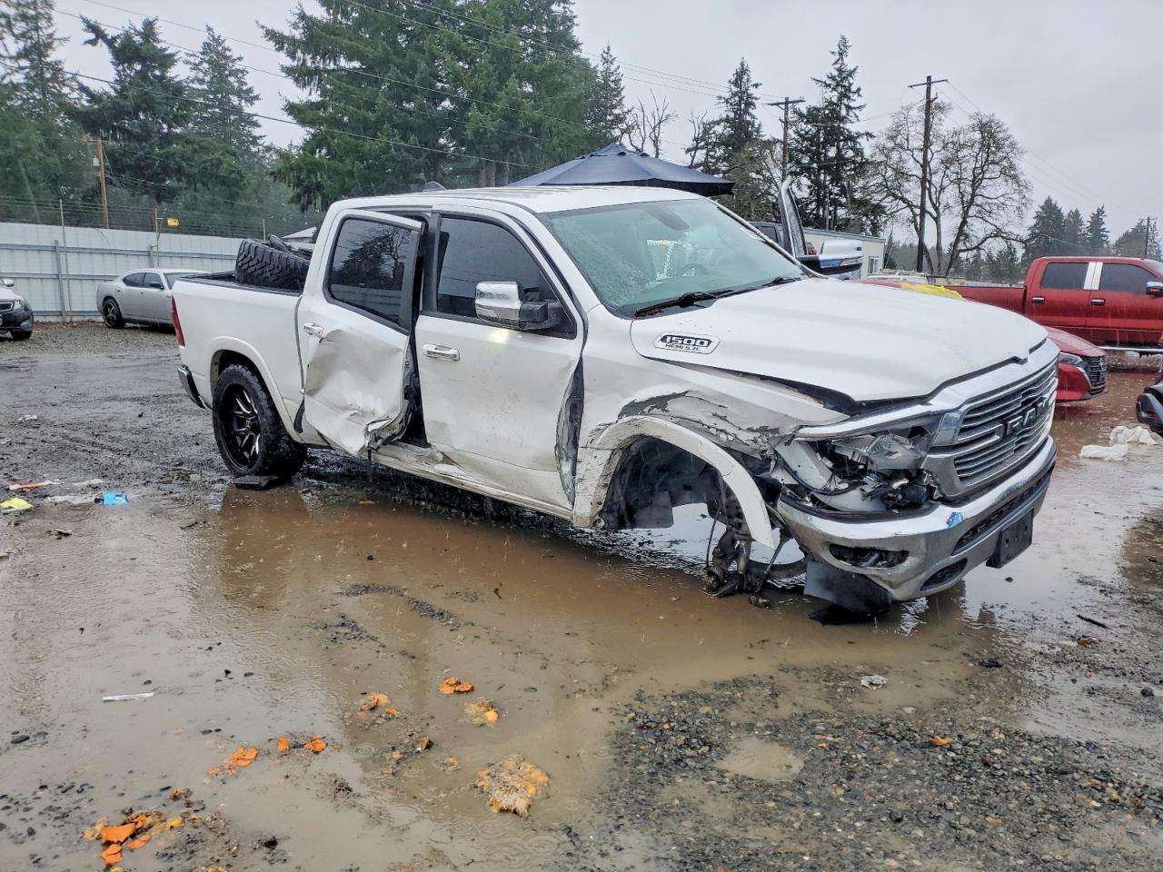 2019 RAM 1500 LARAMIE photo 4
