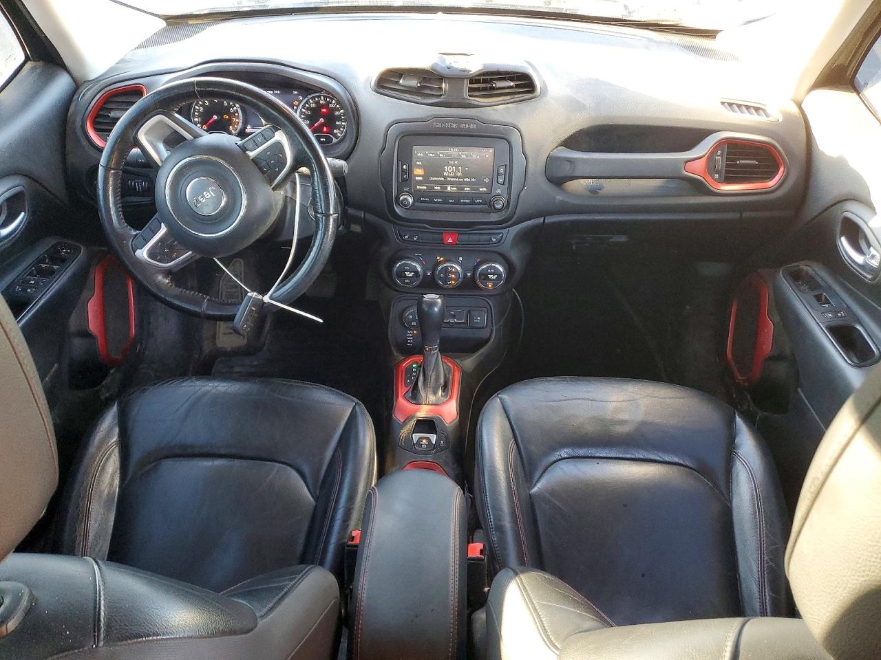 2017 JEEP RENEGADE TRAILHAWK photo 8