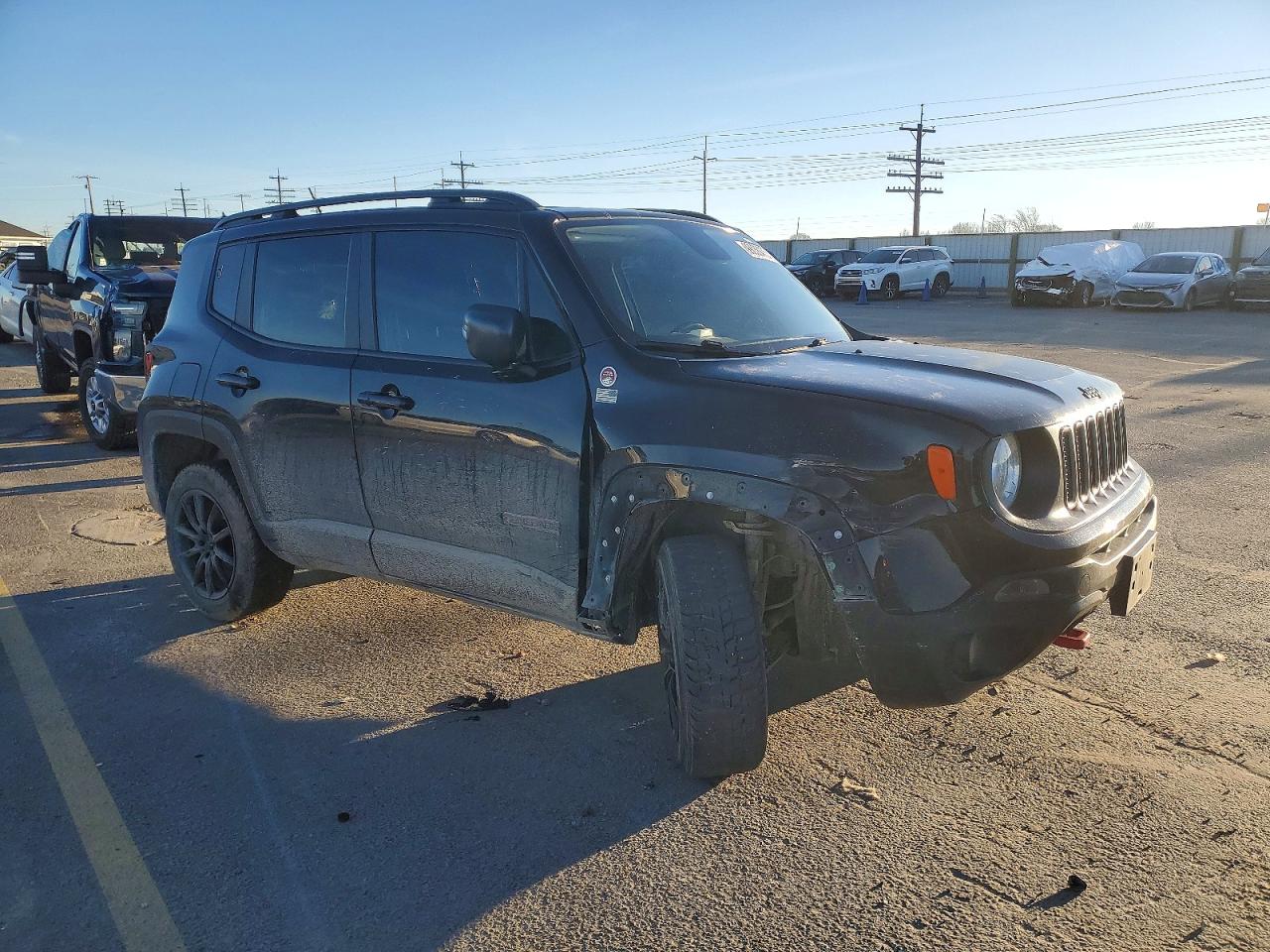 2017 JEEP RENEGADE TRAILHAWK photo 4