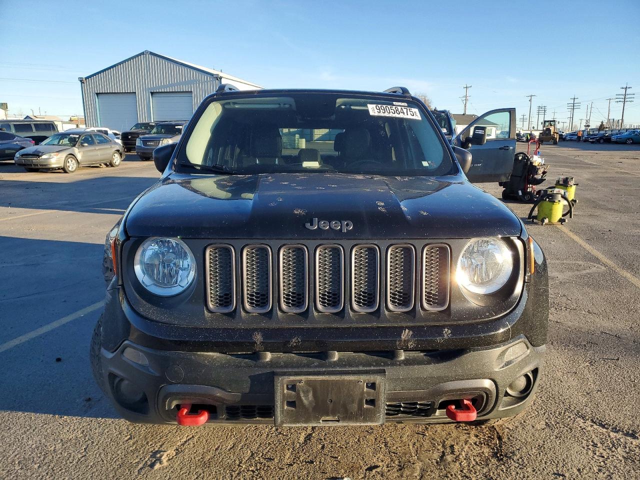 2017 JEEP RENEGADE TRAILHAWK photo 5