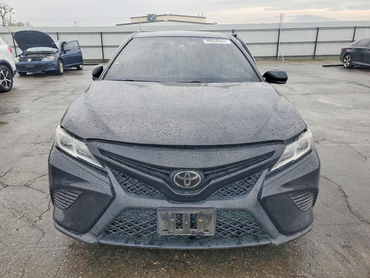 2018 TOYOTA CAMRY L photo 5