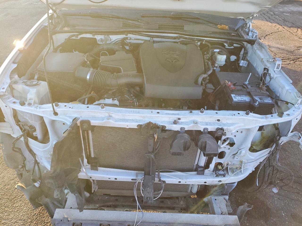 2017 TOYOTA TACOMA SR5 V6 photo 11