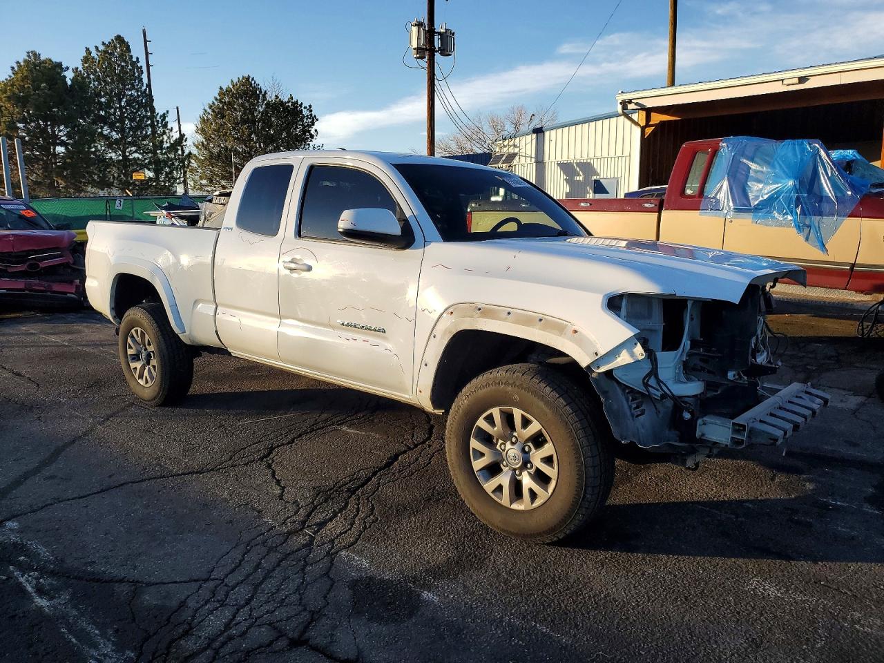 2017 TOYOTA TACOMA SR5 V6 photo 4