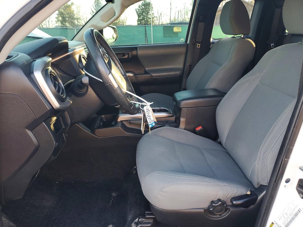 2017 TOYOTA TACOMA SR5 V6 photo 7