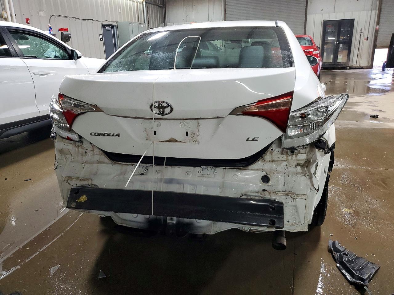 2017 TOYOTA COROLLA L photo 6