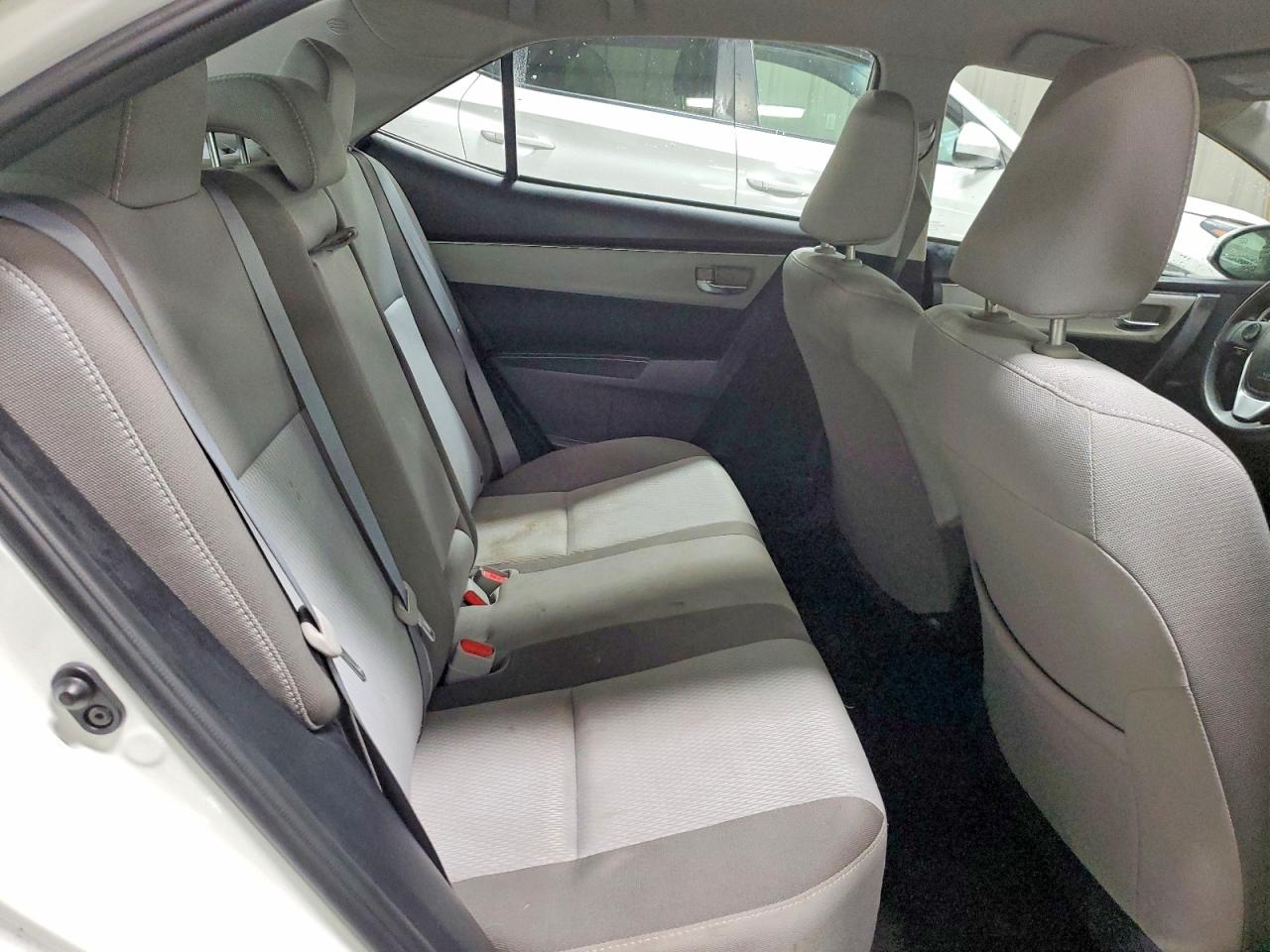 2017 TOYOTA COROLLA L photo 10