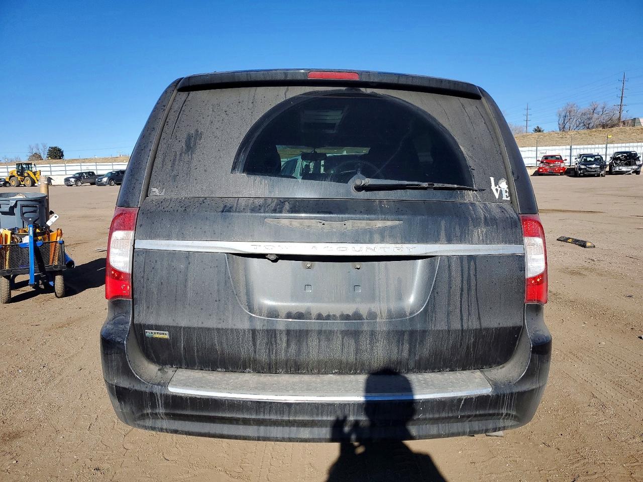 2013 CHRYSLER TOWN & COUNTRY TOURING photo 6