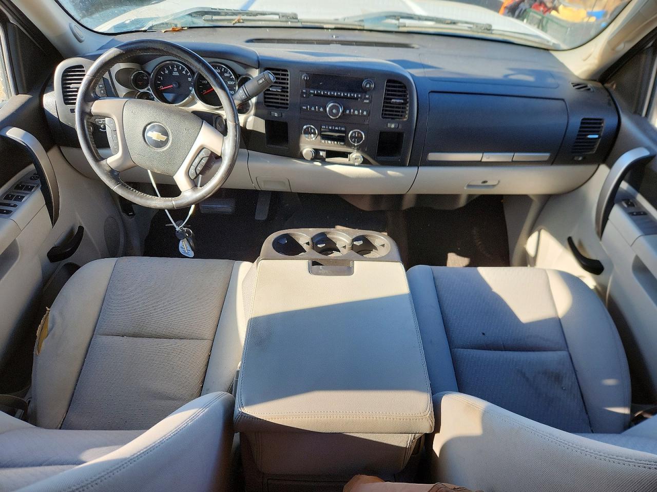 2010 CHEVROLET SILVERADO C1500 LT photo 8