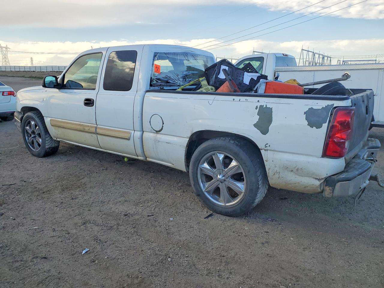 2003 CHEVROLET SILVERADO C1500 photo 3
