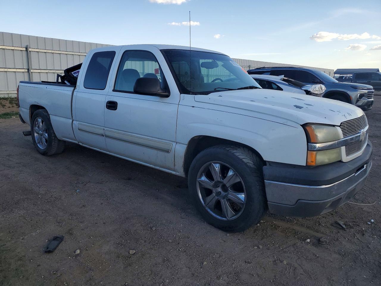 2003 CHEVROLET SILVERADO C1500 photo 7