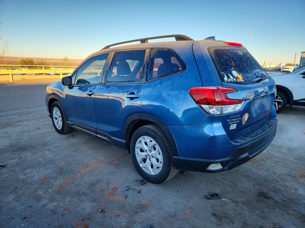 2020 SUBARU FORESTER photo 2