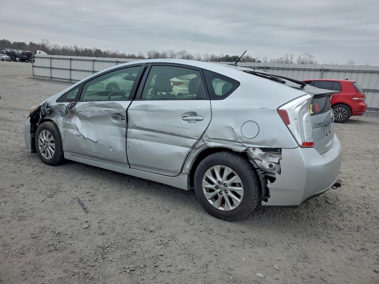 2014 TOYOTA PRIUS PLUG-IN photo 2