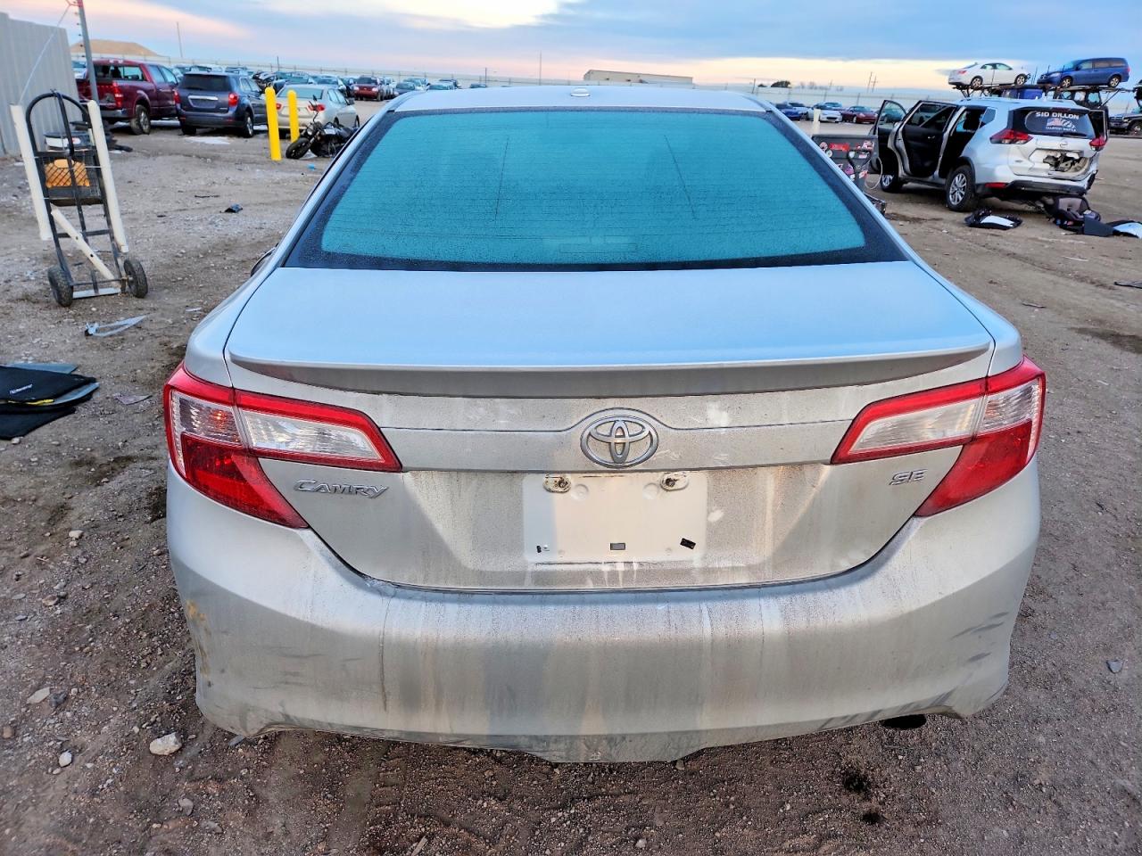 2012 TOYOTA CAMRY BASE photo 6