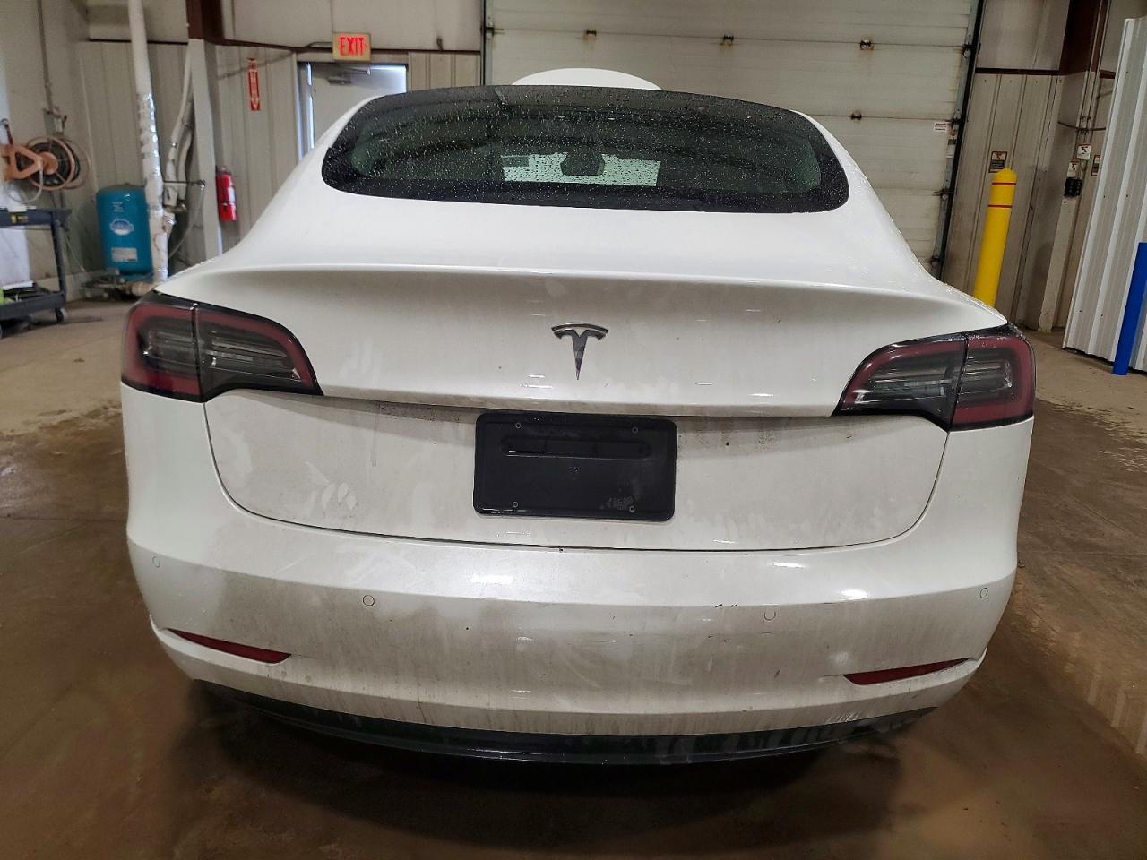 2022 TESLA MODEL 3 photo 6