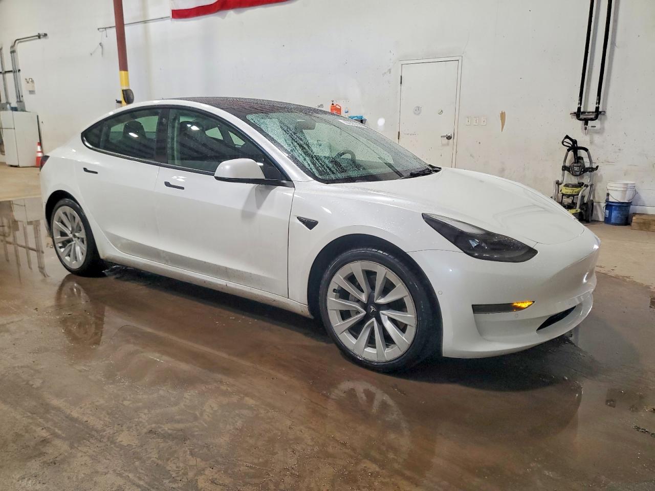 2022 TESLA MODEL 3 photo 4