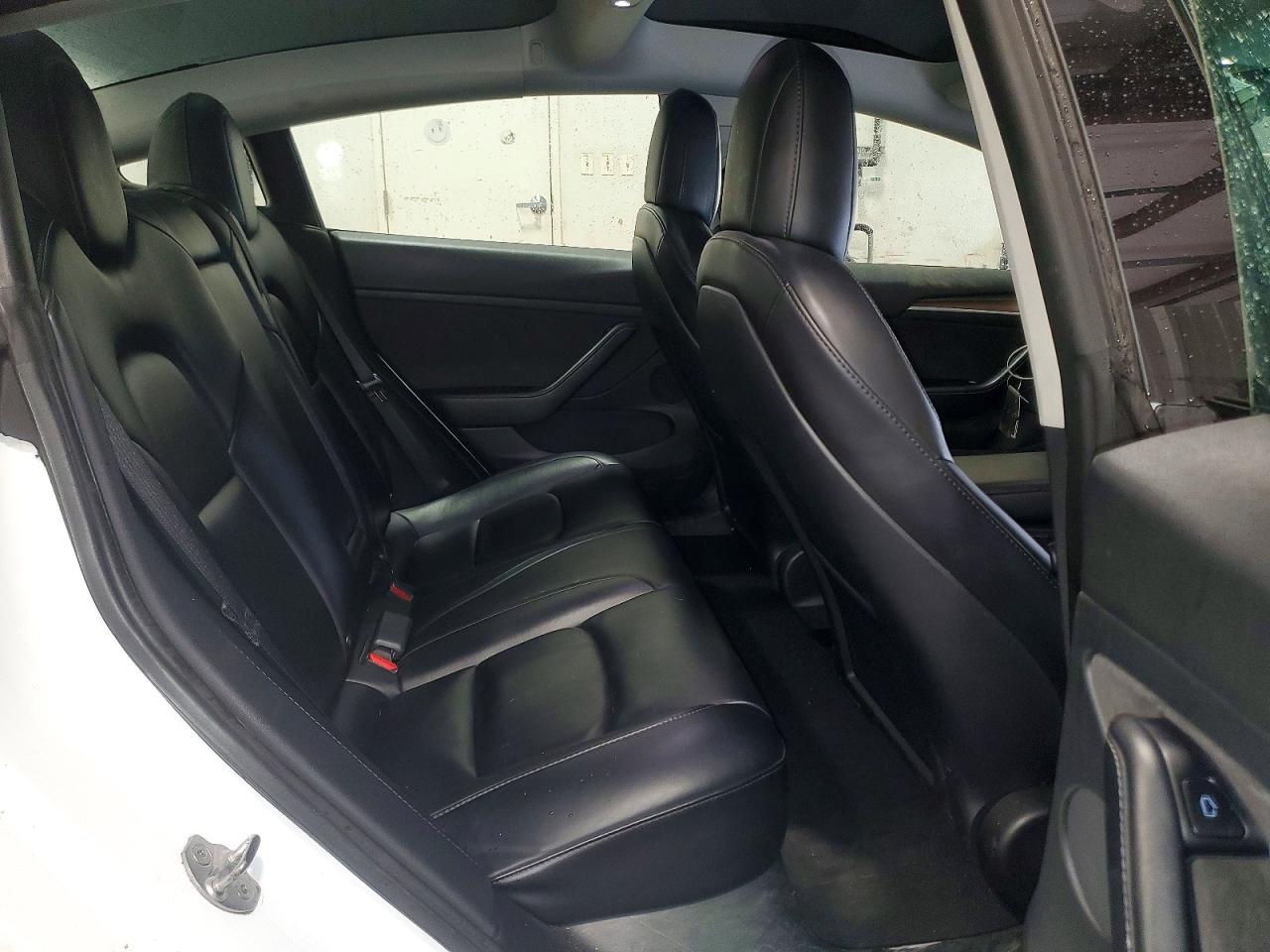 2022 TESLA MODEL 3 photo 10
