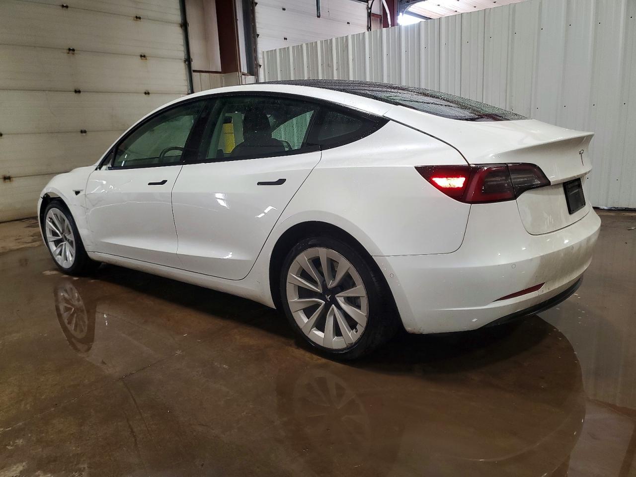 2022 TESLA MODEL 3 photo 2