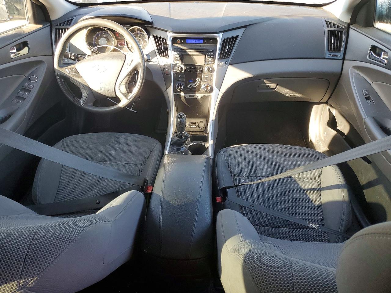 2013 HYUNDAI SONATA GLS photo 8