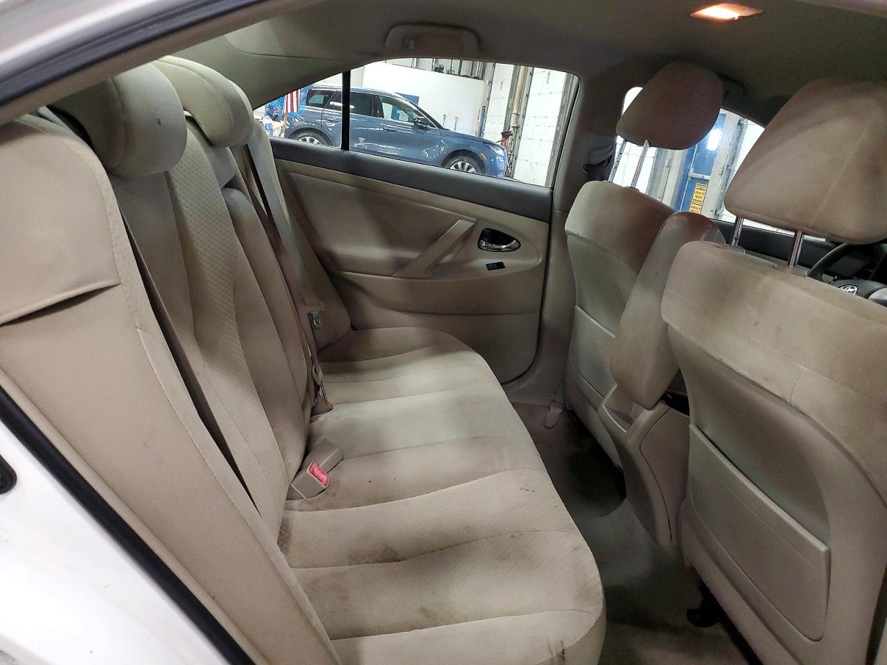 2009 TOYOTA CAMRY BASE photo 10