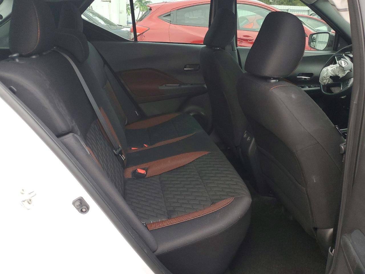 2023 NISSAN KICKS SR photo 11