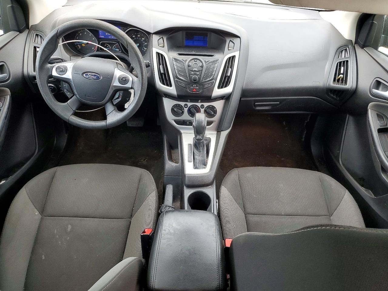 2013 FORD FOCUS SE photo 8
