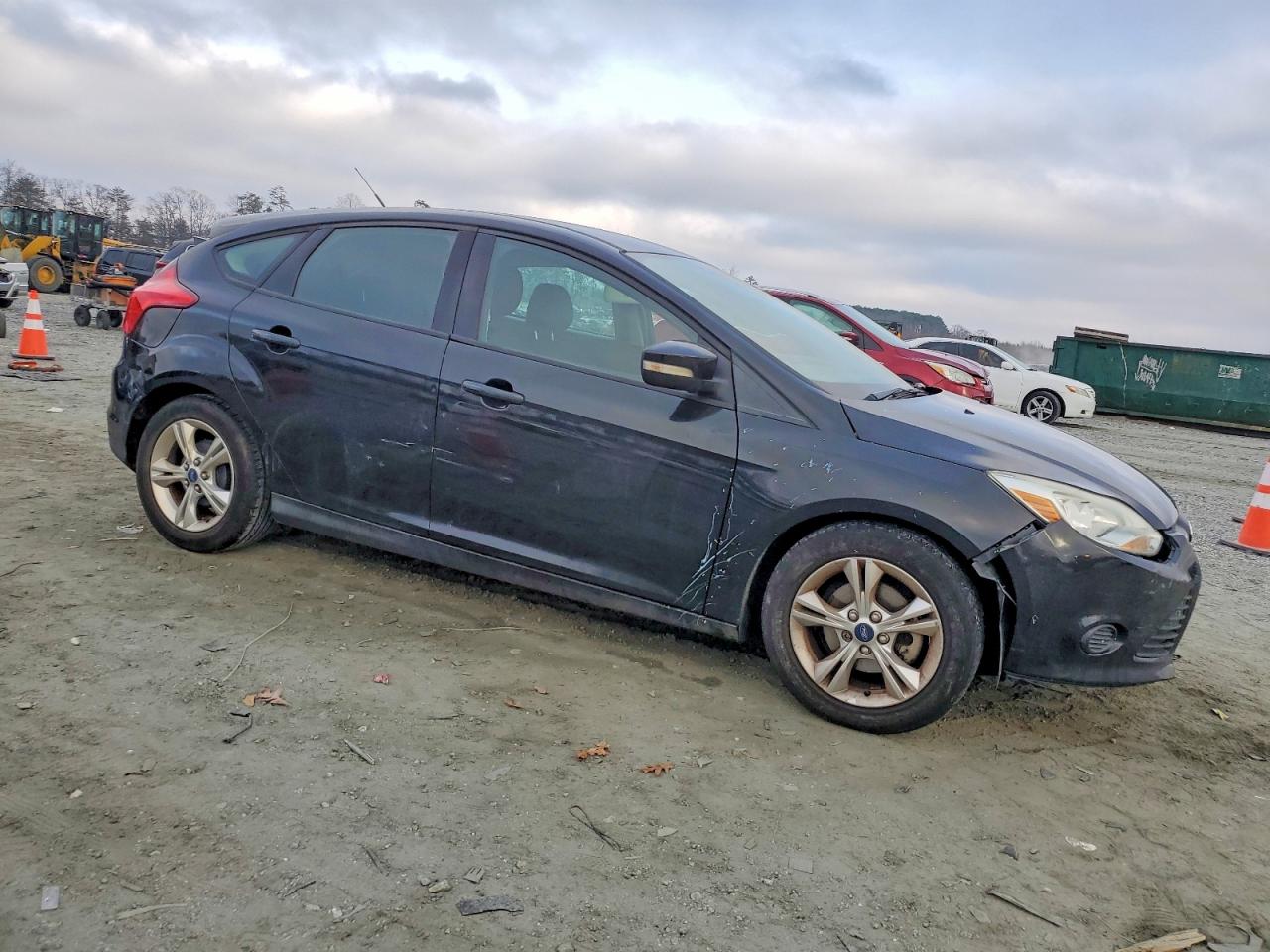 2013 FORD FOCUS SE photo 4