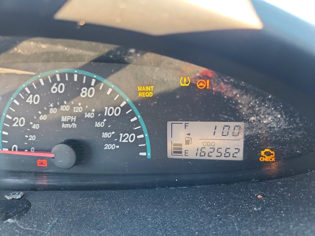 2010 TOYOTA YARIS photo 9