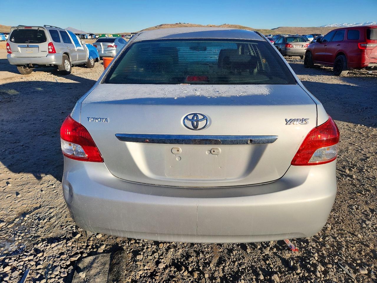 2010 TOYOTA YARIS photo 6