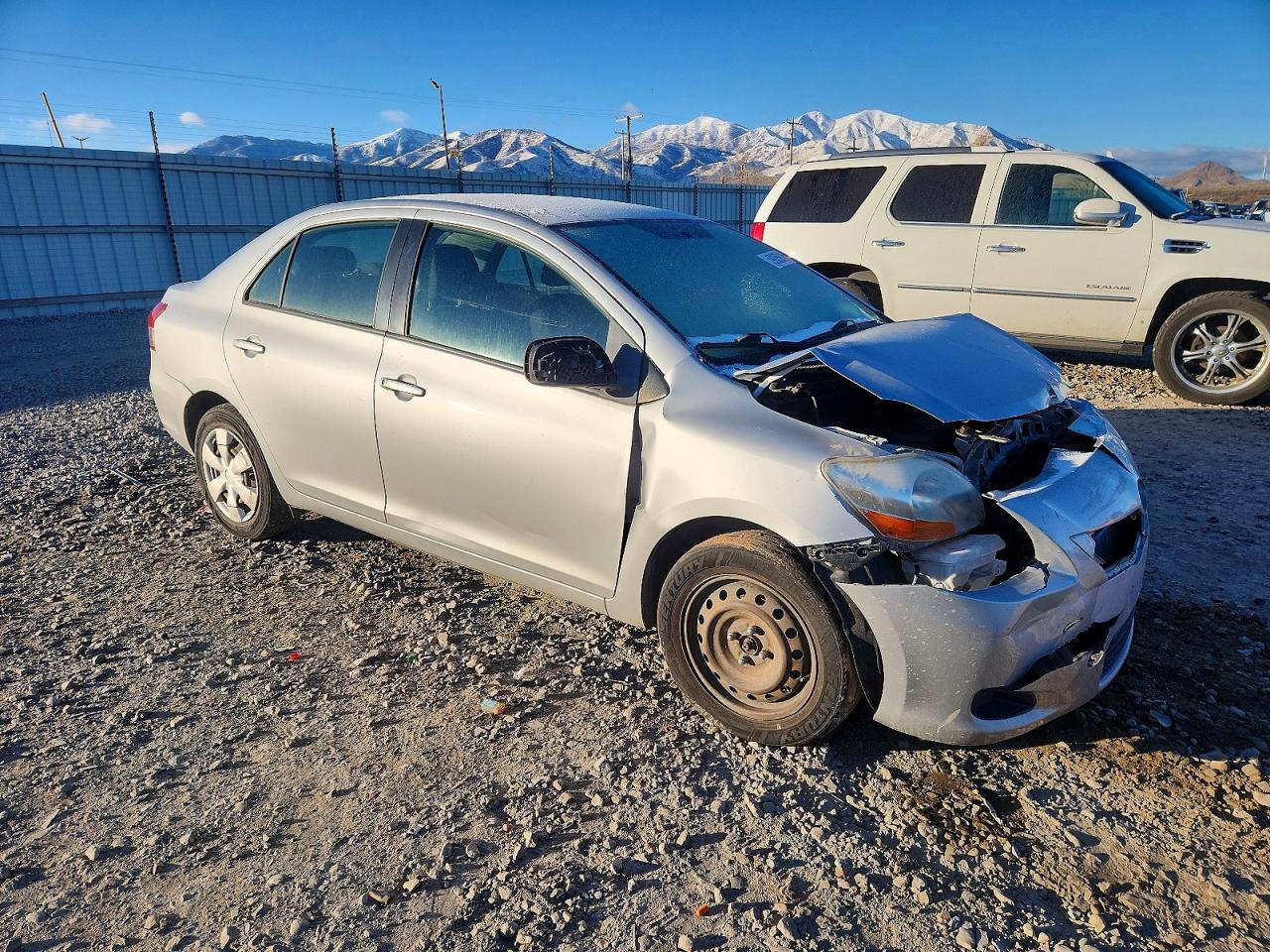2010 TOYOTA YARIS photo 4